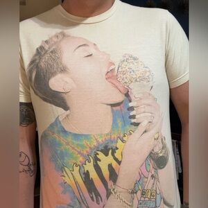 Miley Cyrus Bangers Tour Vintage Print Cream T-Shirt